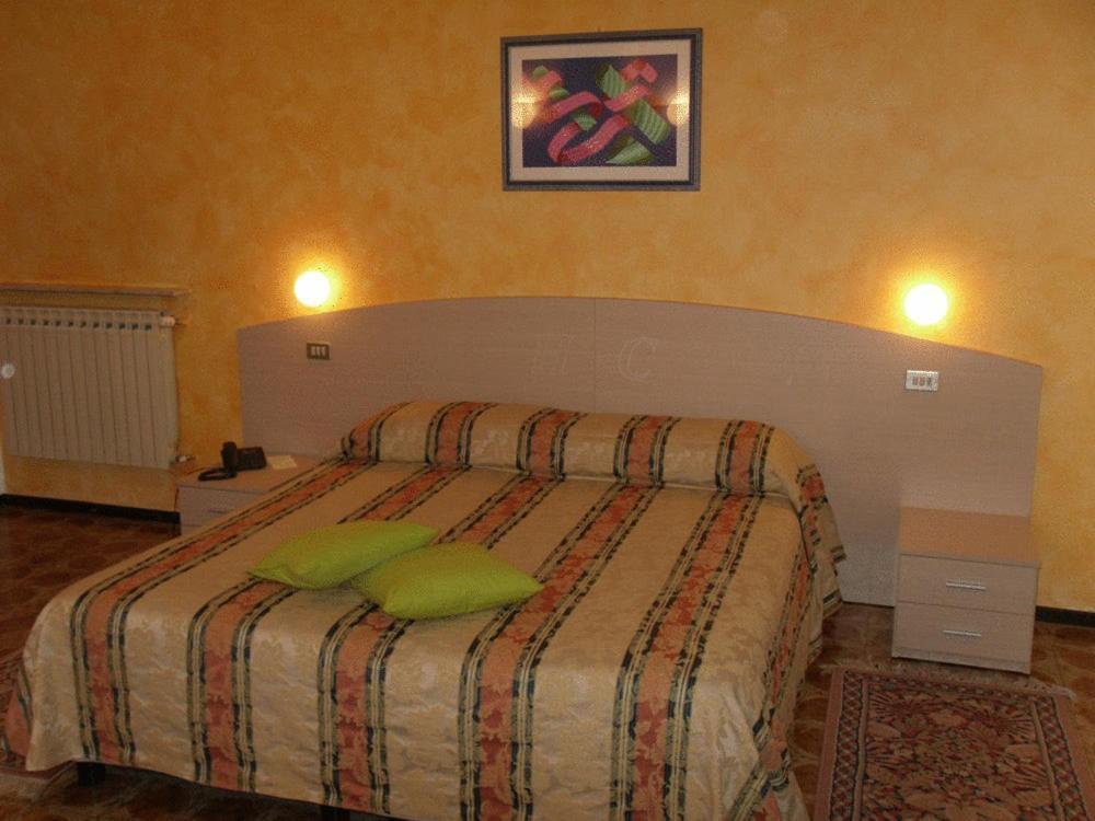 Hotel Centrale San Pellegrino Terme Exteriör bild