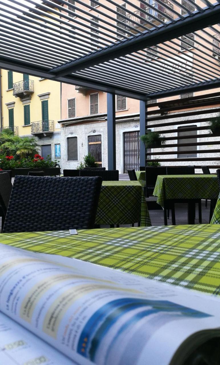 Hotel Centrale San Pellegrino Terme Exteriör bild